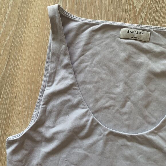 Babaton Contour Scoopneck Tank Crop Light Grey SzL - Picture 3 of 11